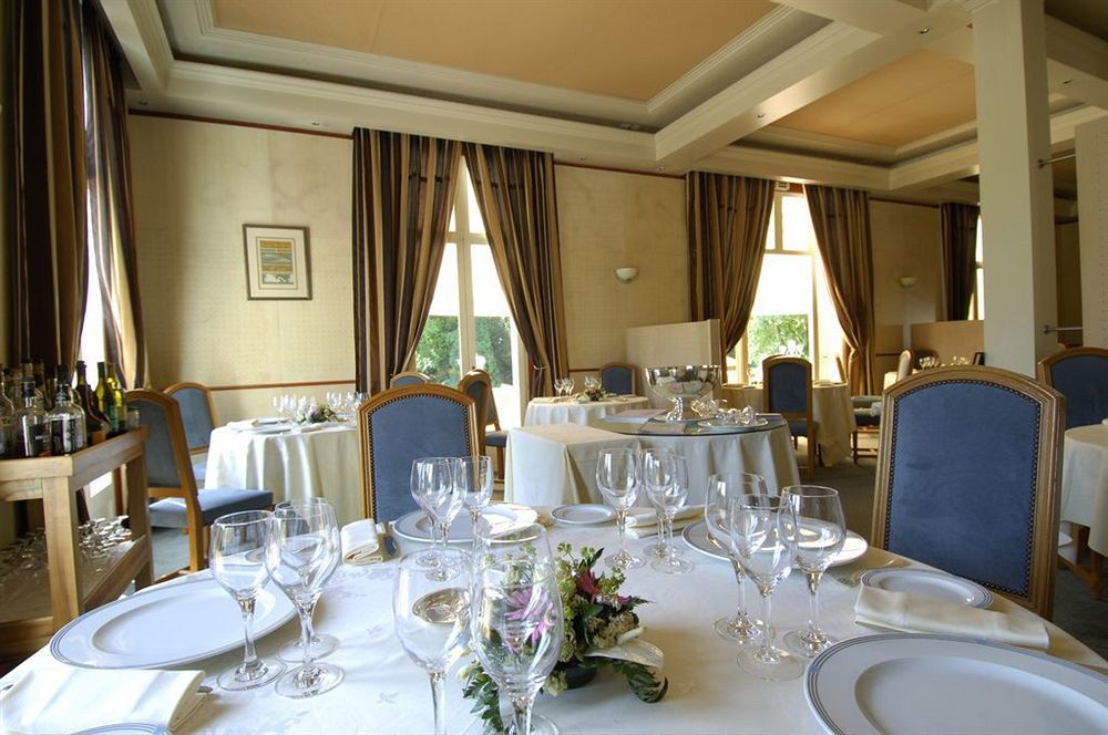 מלון Ruy-Montceau Domaine Des Sequoias - Les Collectionneurs מראה חיצוני תמונה